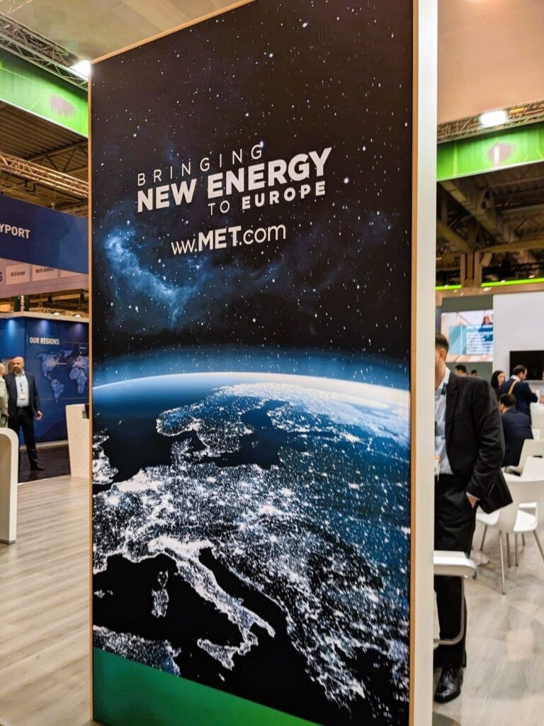 𝐀𝐭𝐭𝐞𝐧𝐝𝐞𝐝 𝐄-𝐰𝐨𝐫𝐥𝐝 2024 (E-world energy & water), 𝐚 𝐥𝐞𝐚𝐝𝐢𝐧𝐠 𝐭𝐫𝐚𝐝𝐞 𝐟𝐚𝐢𝐫 𝐟𝐨𝐫 𝐭𝐡𝐞 𝐞𝐧𝐞𝐫𝐠𝐲 𝐚𝐧𝐝 𝐰𝐚𝐭𝐞𝐫 𝐢𝐧𝐝𝐮𝐬𝐭𝐫𝐲, 𝐡𝐞𝐥𝐝 𝐚𝐧𝐧𝐮𝐚𝐥𝐥𝐲 𝐢𝐧 𝐄𝐬𝐬𝐞𝐧, 𝐆𝐞𝐫𝐦𝐚𝐧𝐲.